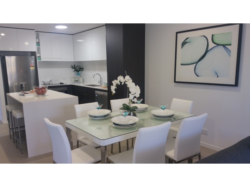 602/26 Spendelove Avenue, Southport QLD 4215