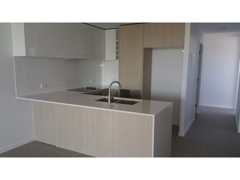 602/26 Spendelove Avenue, Southport QLD 4215