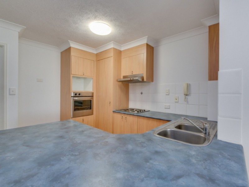 10/88 High Street, Southport QLD 4215