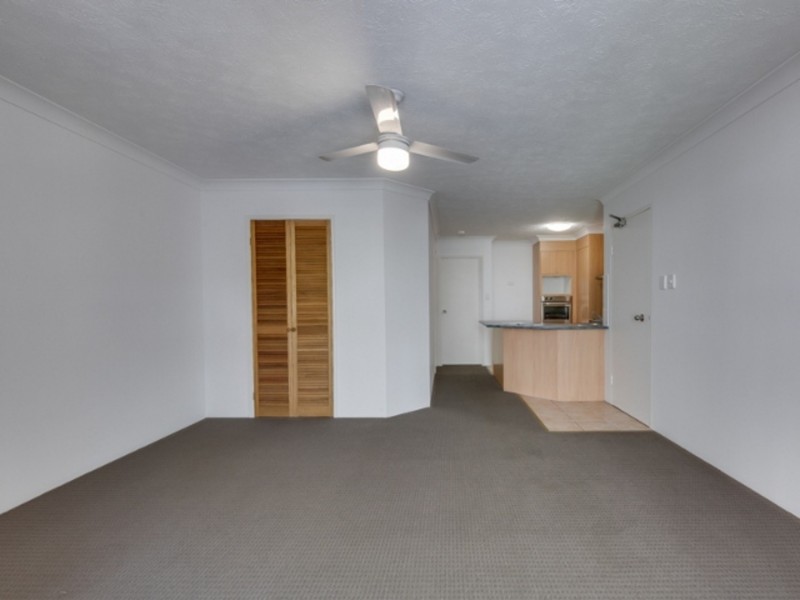 10/88 High Street, Southport QLD 4215