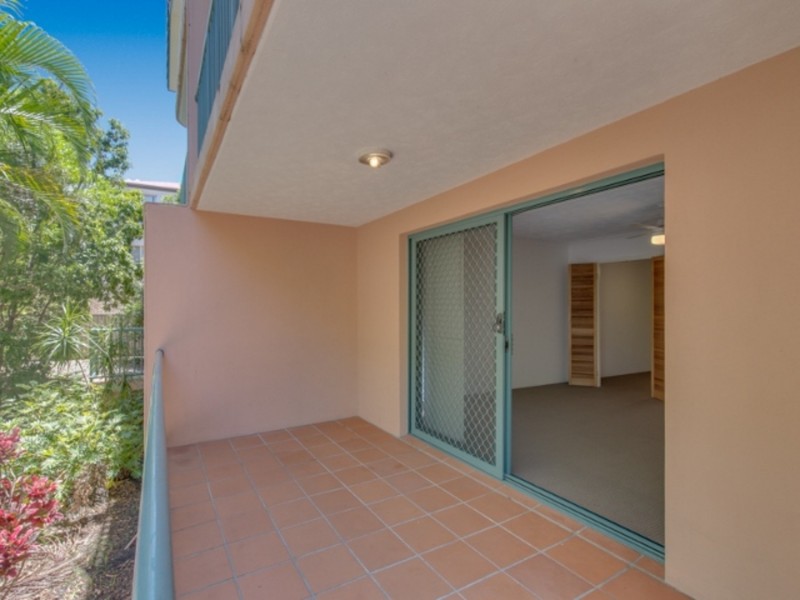 10/88 High Street, Southport QLD 4215