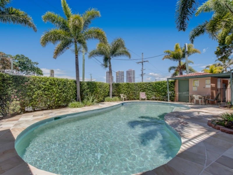 10/88 High Street, Southport QLD 4215