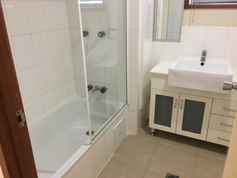 8a/50 Brighton Street, Biggera Waters QLD 4216