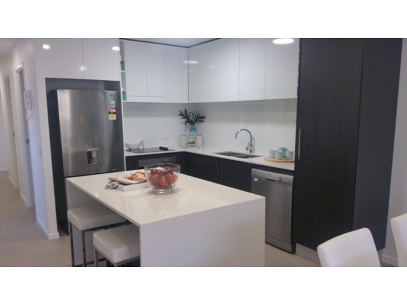 702/26 Spendelove Avenue, Southport QLD 4215