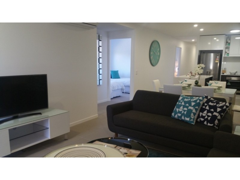 702/26 Spendelove Avenue, Southport QLD 4215