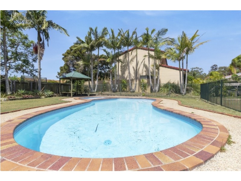 42/13-17 Brown Street, Labrador QLD 4215