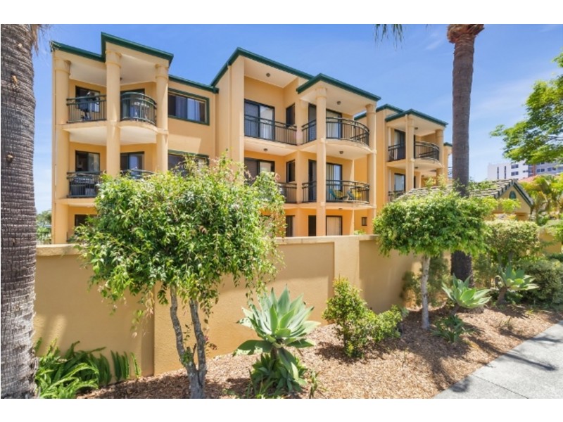 14/10-12 Spendelove Avenue, Southport QLD 4215