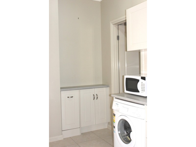 22 King James Court, Sovereign Islands QLD 4216