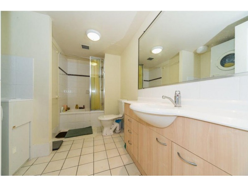 11/132 High Street, Southport QLD 4215