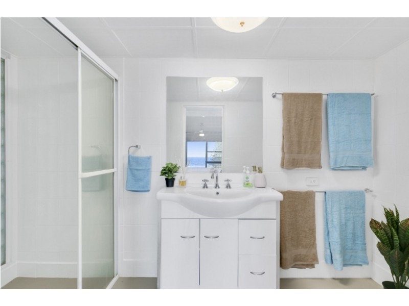 9/132-142 The Esplanade, Surfers Paradise QLD 4217