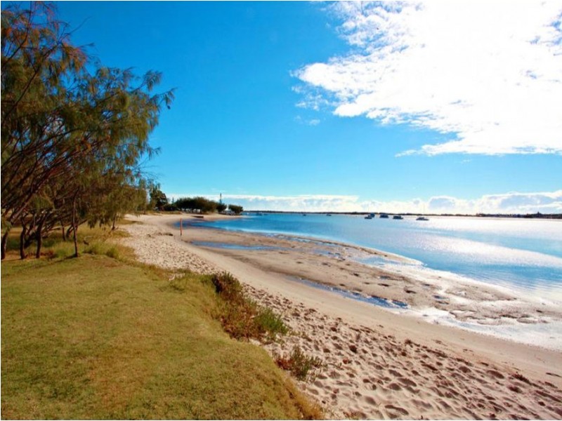 37/106-108 Marine Parade, Southport QLD 4215