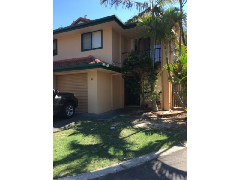 20/156 Greenacre Drive, Arundel QLD 4214