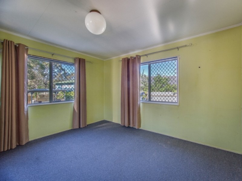 1/2 Ellen Street, Southport QLD 4215