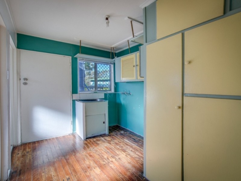 1/2 Ellen Street, Southport QLD 4215