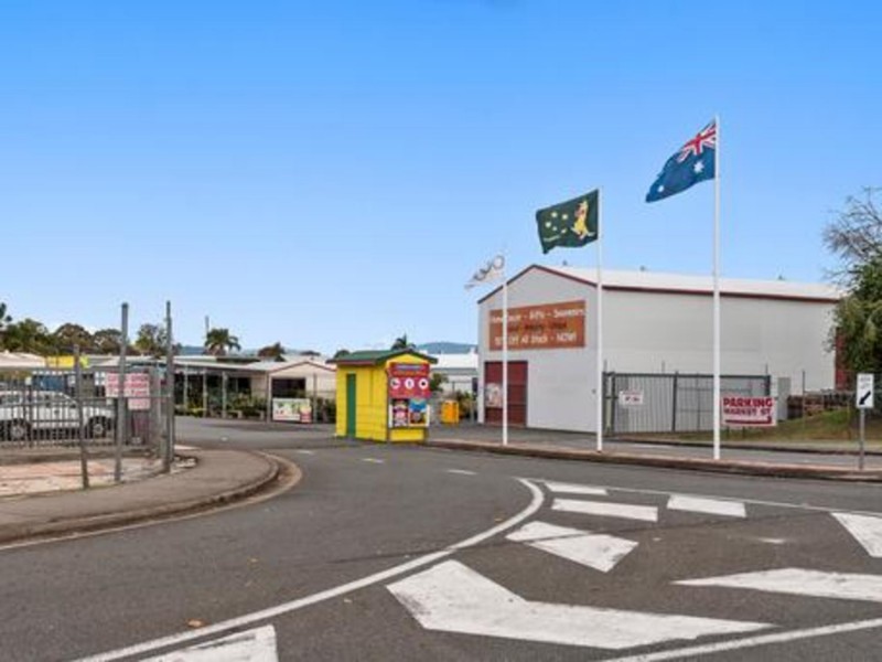 Shed 1/1 Gooding and Manchester Drive, Carrara QLD 4211