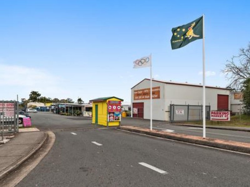 Shed 1/1 Gooding and Manchester Drive, Carrara QLD 4211