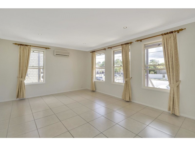 2a/197 High Street, Southport QLD 4215