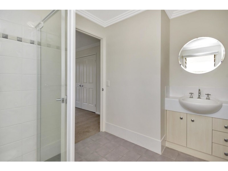 2a/197 High Street, Southport QLD 4215