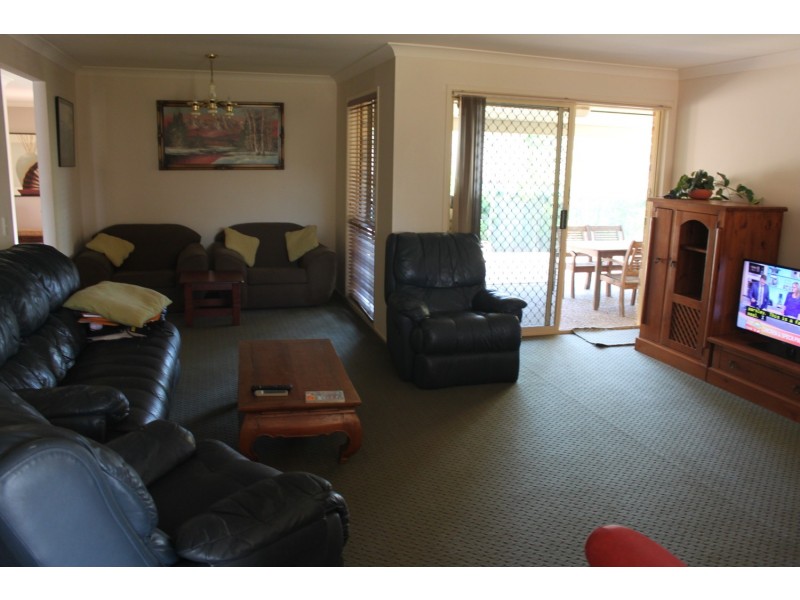 13 Maidstone Place, Parkwood QLD 4214