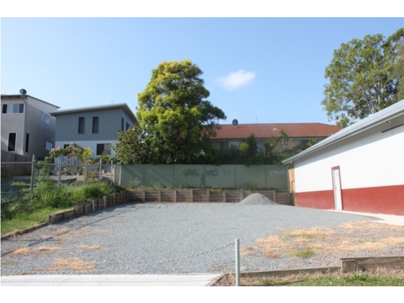 12 Cowderoy Street, Labrador QLD 4215