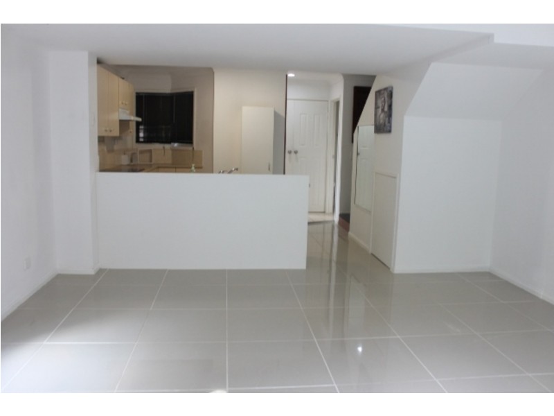 27/15 Yuan Street, Coomera QLD 4209