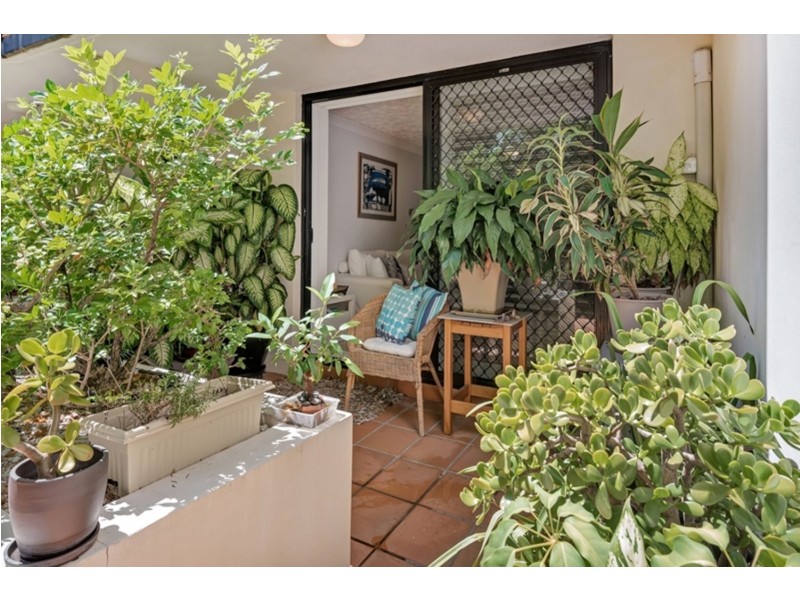 10/38 Little Norman Street, Southport QLD 4215