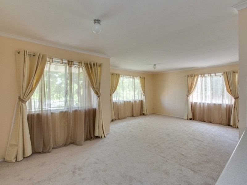 18 Sungold Avenue, Southport QLD 4215