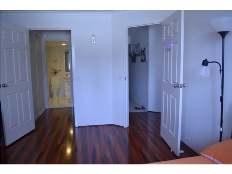 5B/10 Marine Parade, Southport QLD 4215