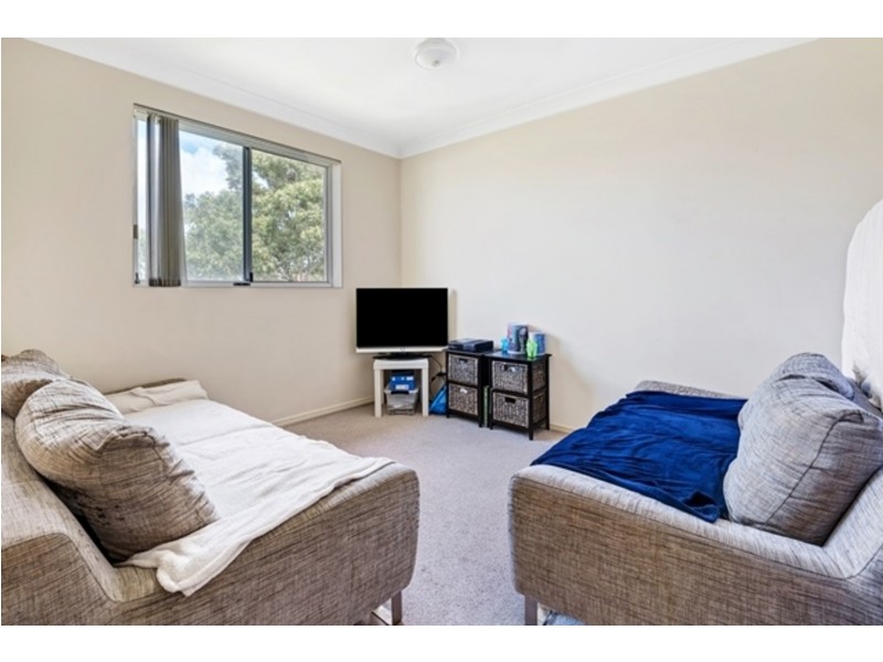 27/132 High Street, Southport QLD 4215