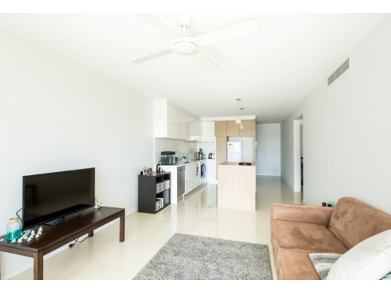 203/26-28 Gray Street, Southport QLD 4215