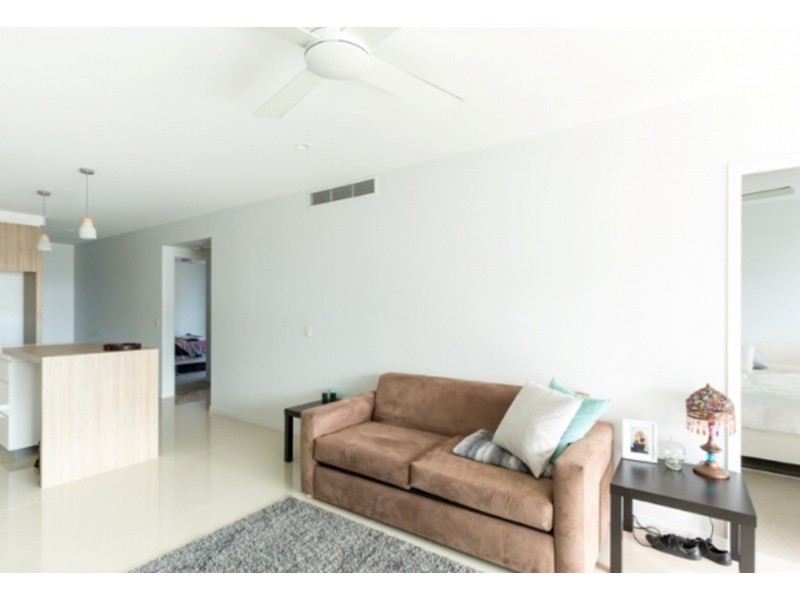 203/26-28 Gray Street, Southport QLD 4215