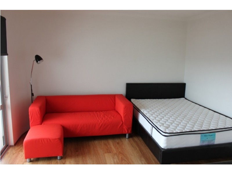 616/2 Barney Street, Southport QLD 4215