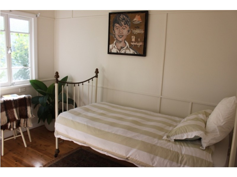 16 Mole Avenue, Southport QLD 4215