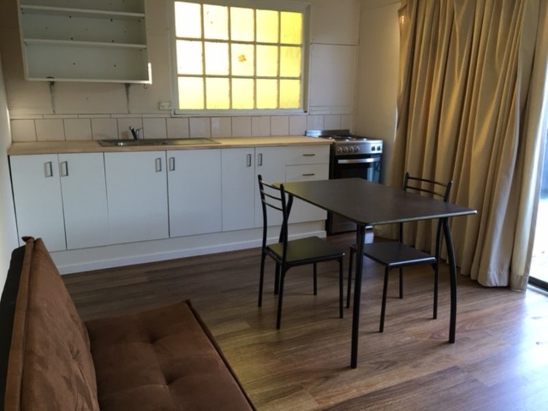 72 Falconer Street, Southport QLD 4215