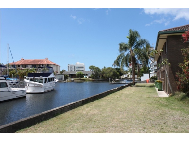 5a/41 Madang Crescent, Runaway Bay QLD 4216