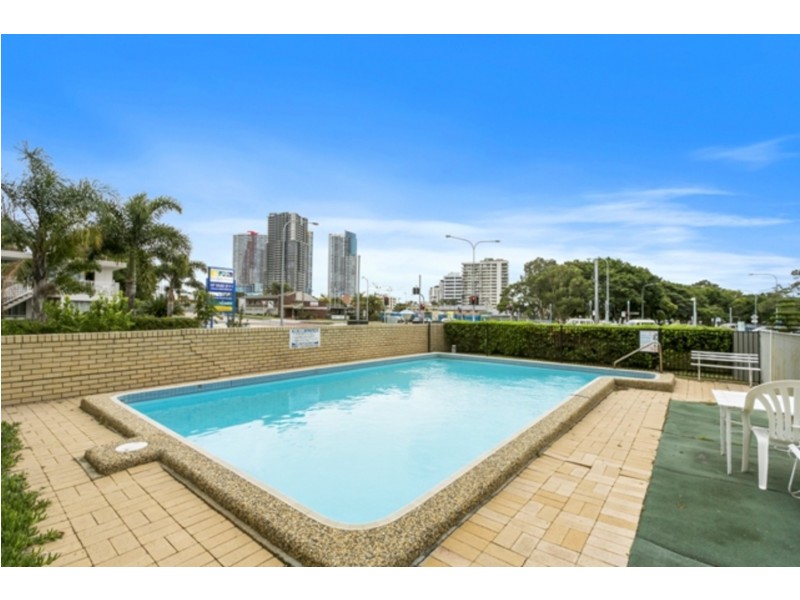 19/18 Queen Street, Southport QLD 4215
