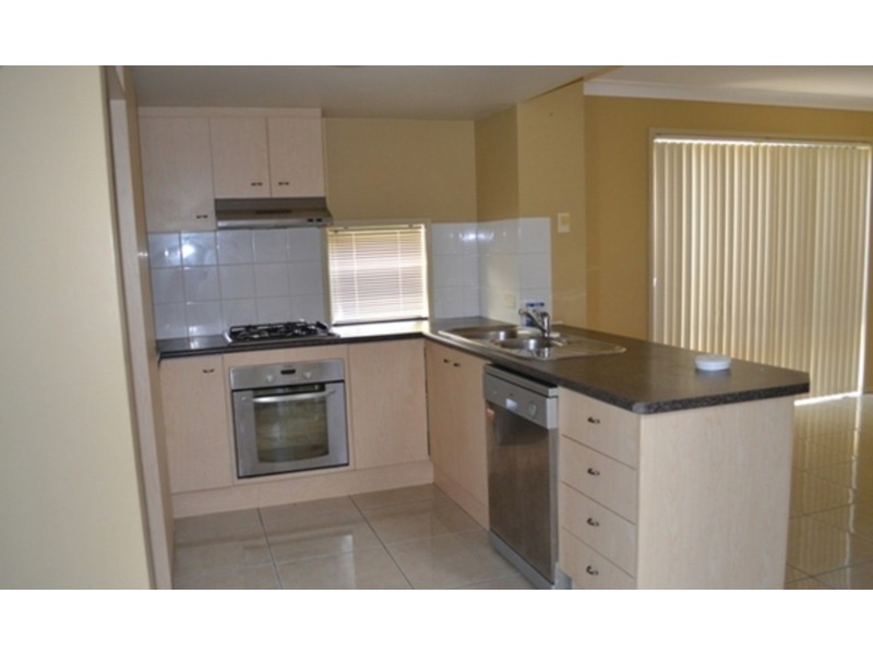 58 Marble Arch Place, Arundel QLD 4214