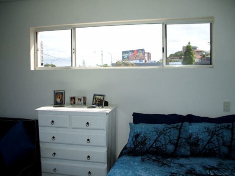 220/2007 Gold Coast Highway, Miami QLD 4220