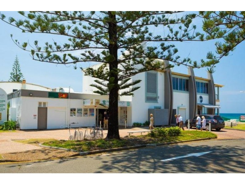 220/2007 Gold Coast Highway, Miami QLD 4220