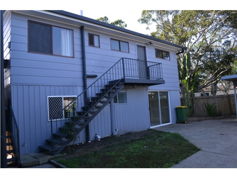 2/2 Ellen Street, Southport QLD 4215