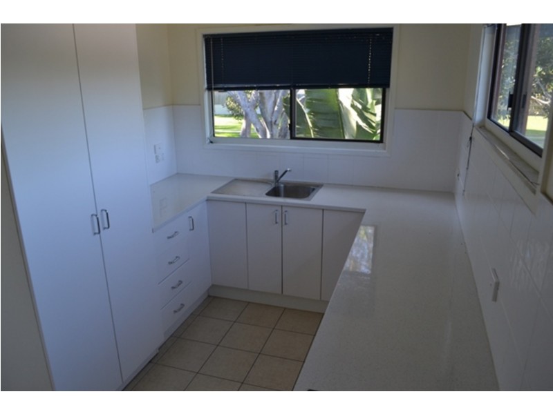 2/2 Ellen Street, Southport QLD 4215