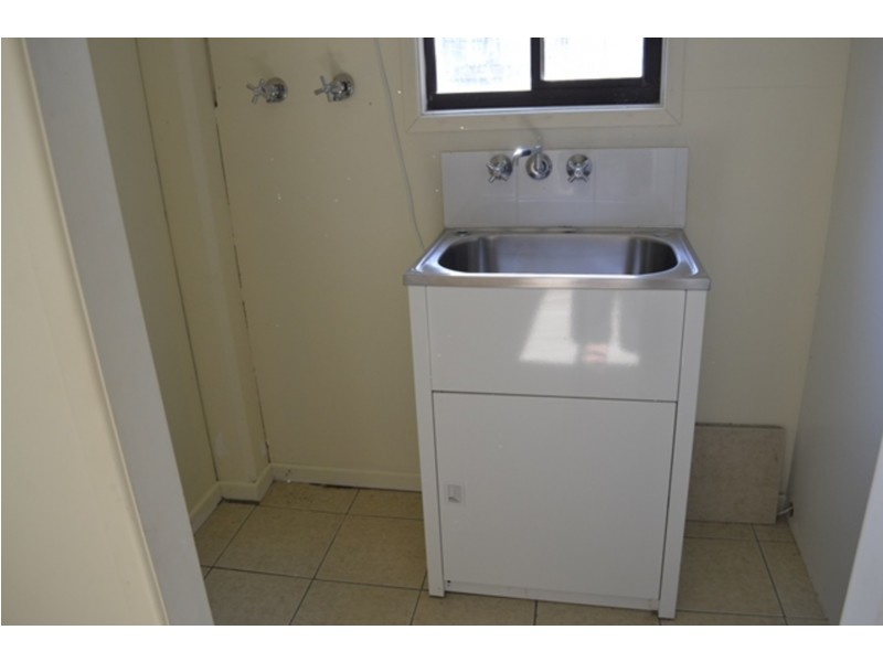 2/2 Ellen Street, Southport QLD 4215