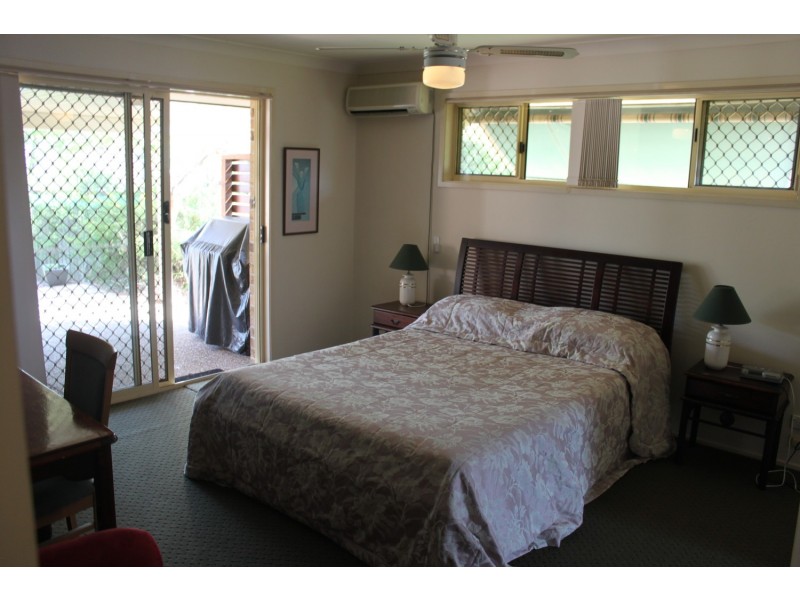 13 Maidstone Place, Parkwood QLD 4214