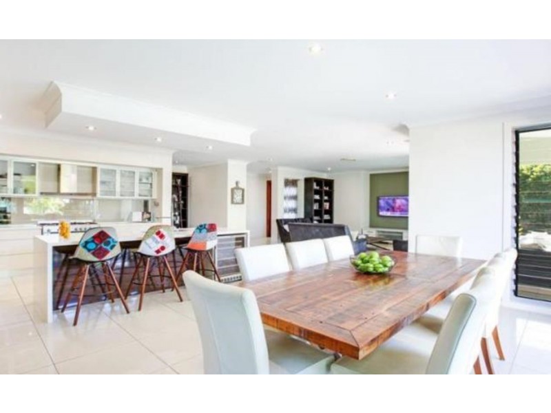 12 Kapala Street, Southport QLD 4215