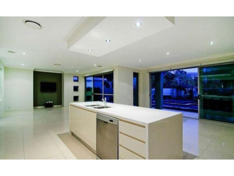 12 Kapala Street, Southport QLD 4215