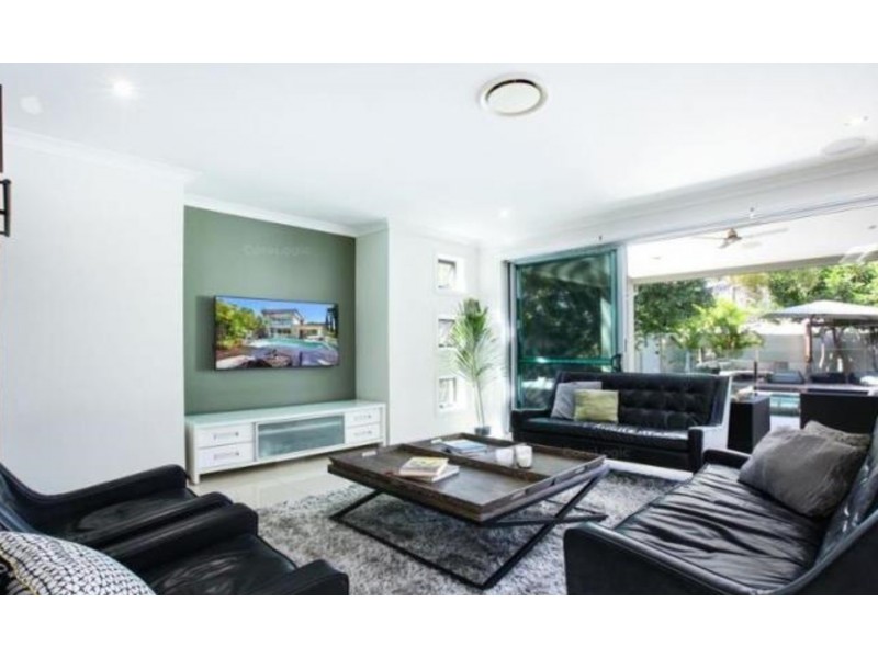 12 Kapala Street, Southport QLD 4215