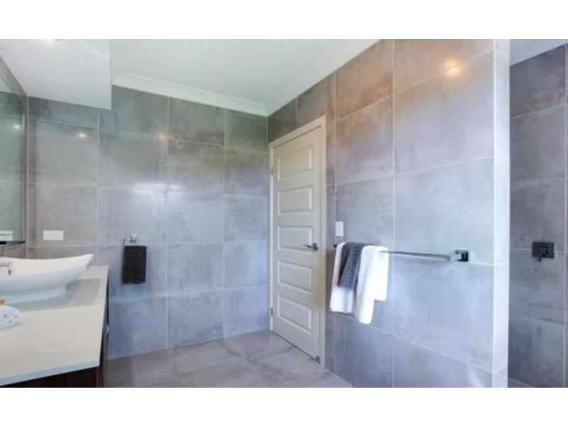 12 Kapala Street, Southport QLD 4215