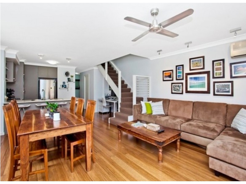 28/64-66 Queen Street, Southport QLD 4215