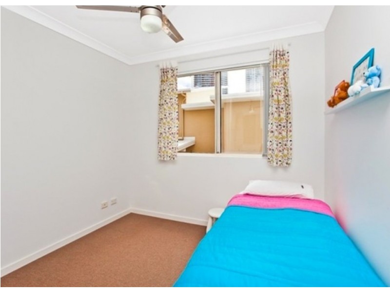 28/64-66 Queen Street, Southport QLD 4215