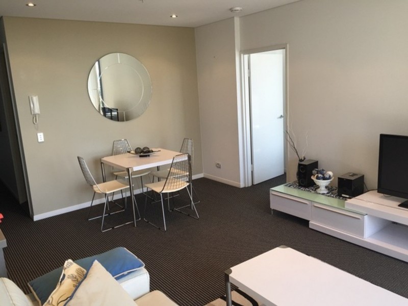 1310/2 Aqua Street, Southport QLD 4215